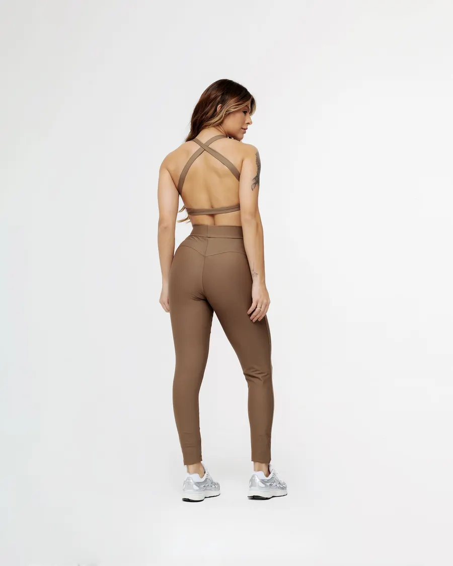 Conjunto Movement